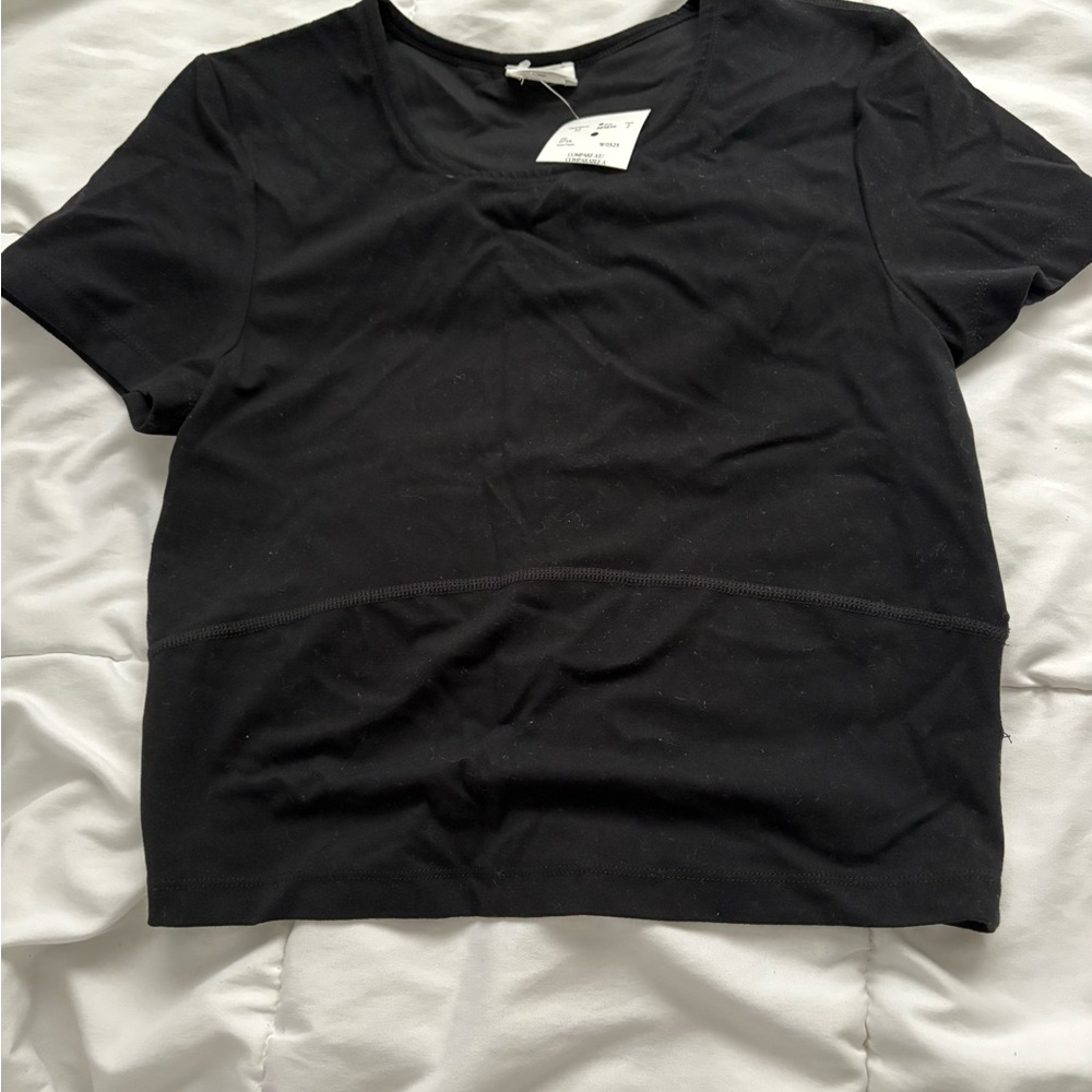 Women’s Black Short Sleeve Scoop Neck Tee by